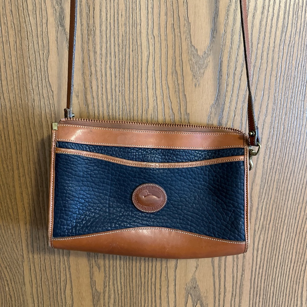 VINTAGE DOONEY & BOURKE crossbody purse